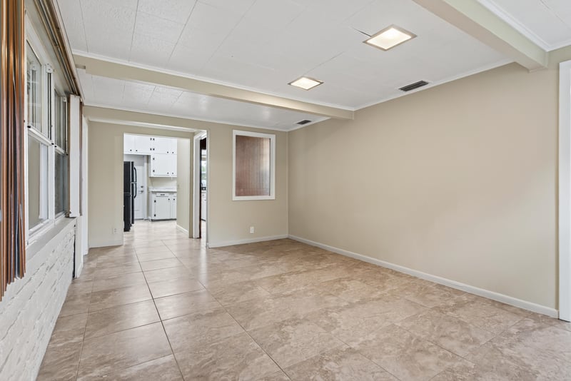 Photo 8 of 6191 Mercer Cir E, Jacksonville, FL 32217, photographed by Megapixeler