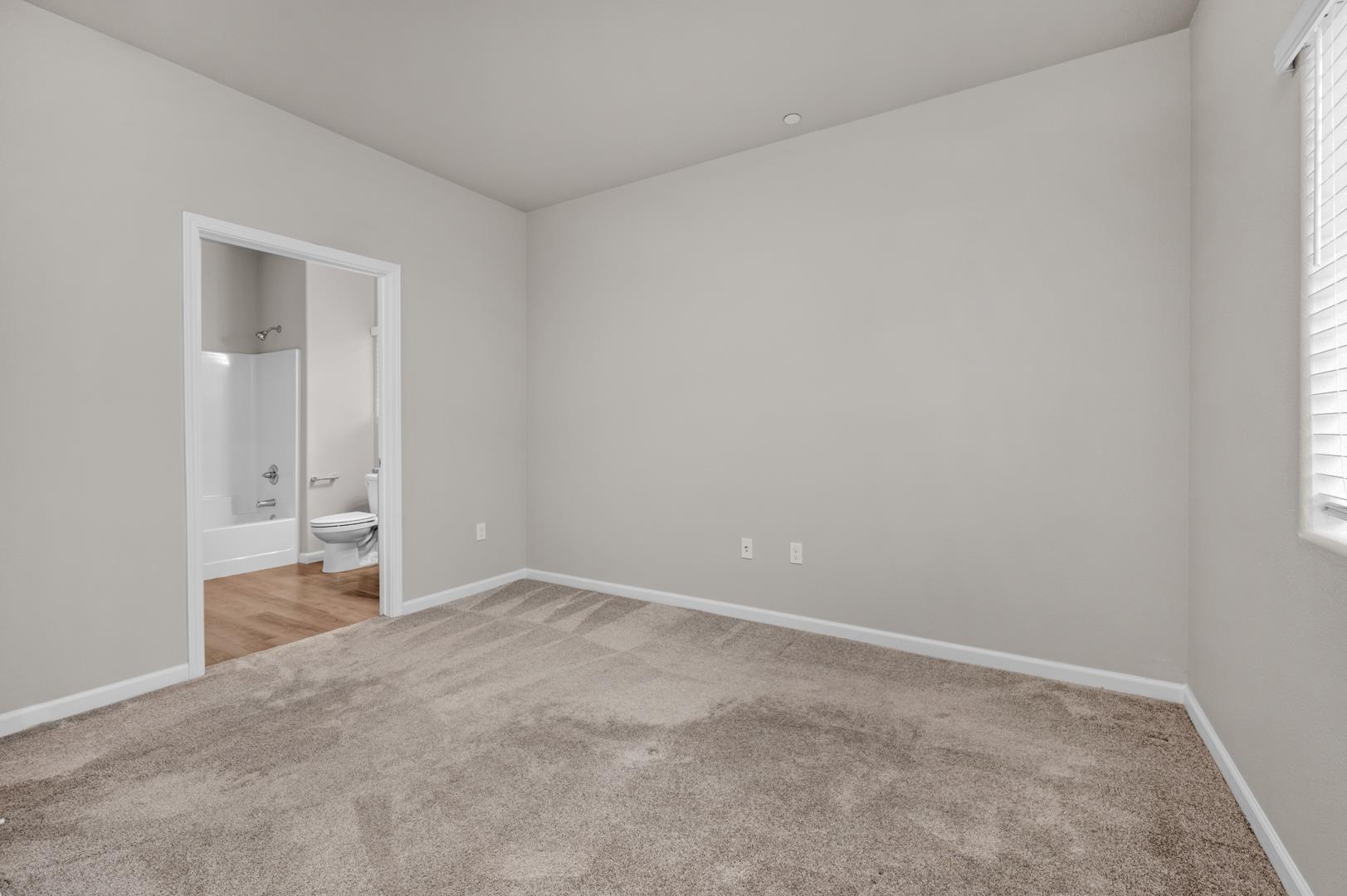 518 S Summit St, photo 24