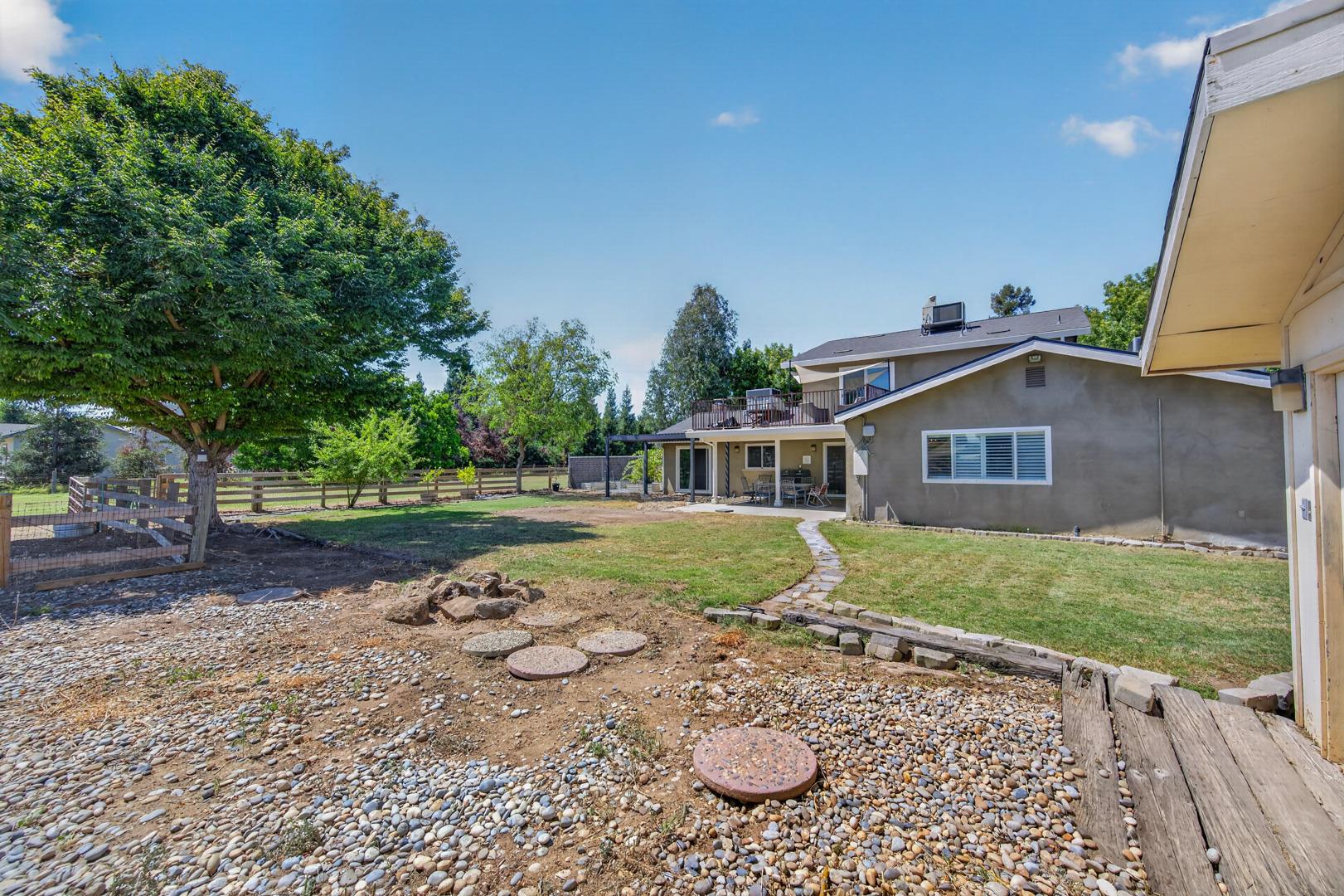 11839 E Ashlan Ave, photo 82