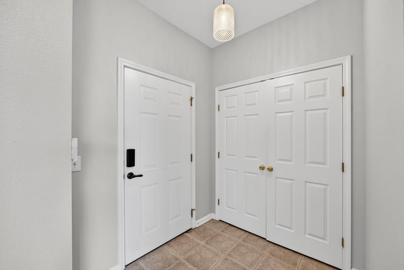 Photo 5 of 7801 Point Meadows Dr, Jacksonville, FL 32256, photographed by Megapixeler