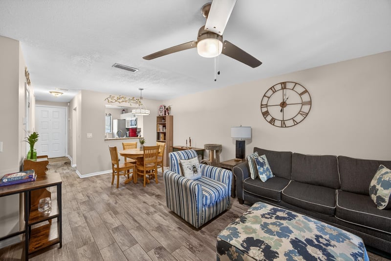 Photo 8 of 85 Debarry Ave apt 1024, Orange Park, FL 32073, photographed by Megapixeler