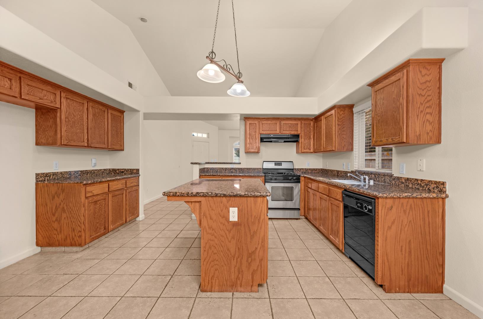 239 N Timmy Ave, photo 16