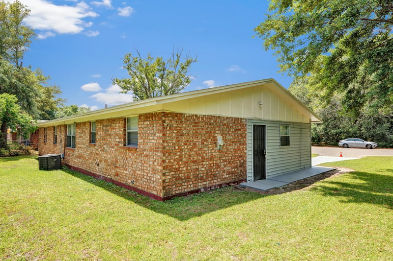 Photo 16 of 4043 Marland St, Jacksonville, FL 32209, photographed by Megapixeler