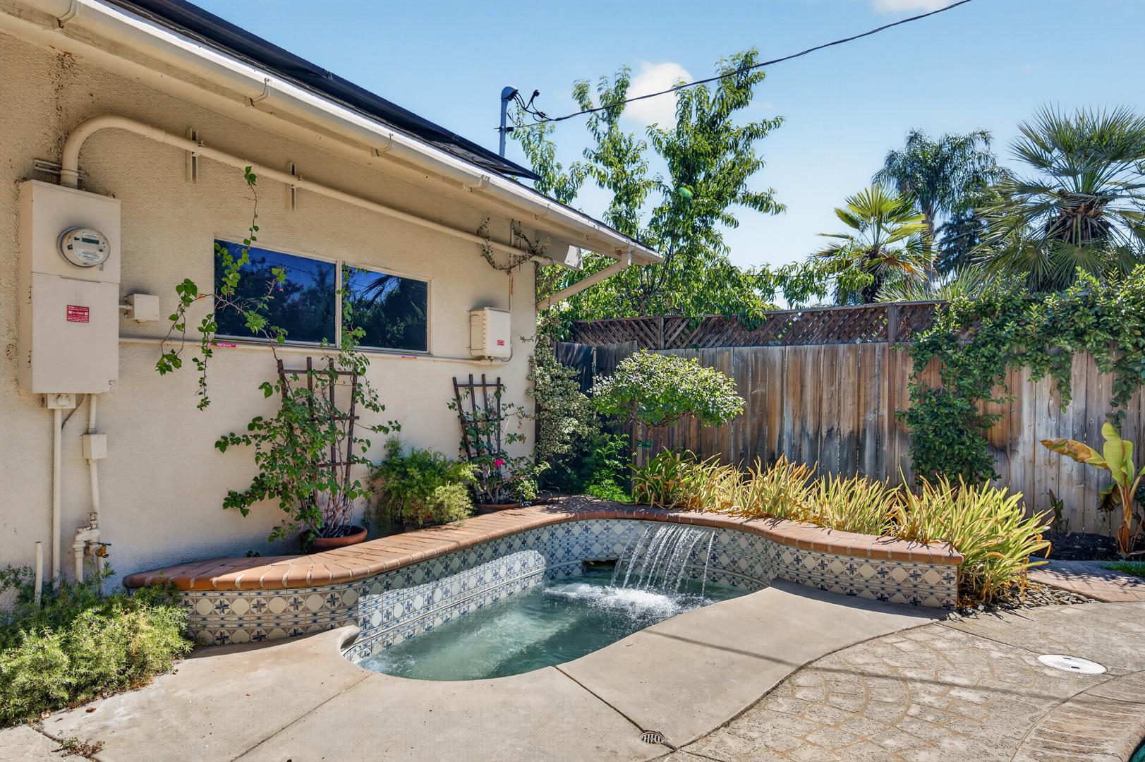 749 W Escalon Ave, photo 48