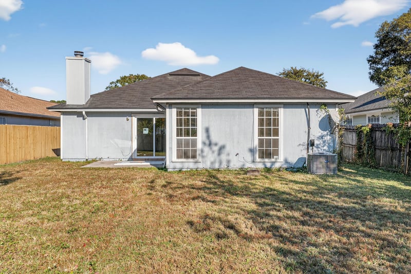 Photo 30 of 11170 Wandering Oaks Dr, Jacksonville, FL 32257, photographed by Megapixeler