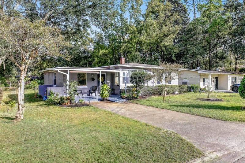 Photo 2 of 2867 Stonemont St, Jacksonville, FL 32207, photographed by Megapixeler