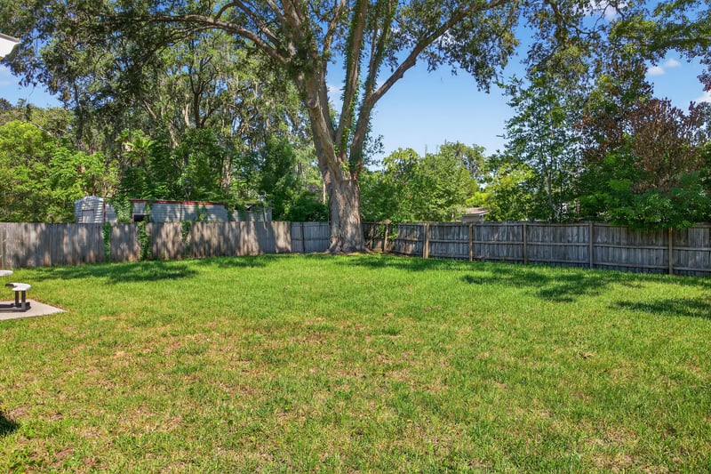 Photo 22 of 7987 Winterwood Ln, Jacksonville, FL 32210, photographed by Megapixeler
