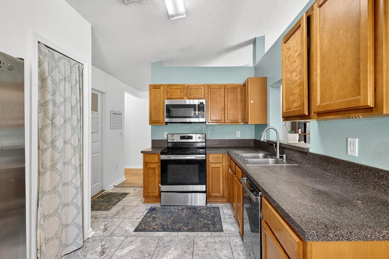 Photo 16 of 12318 Anarania Dr, Jacksonville, FL 32220, photographed by Megapixeler