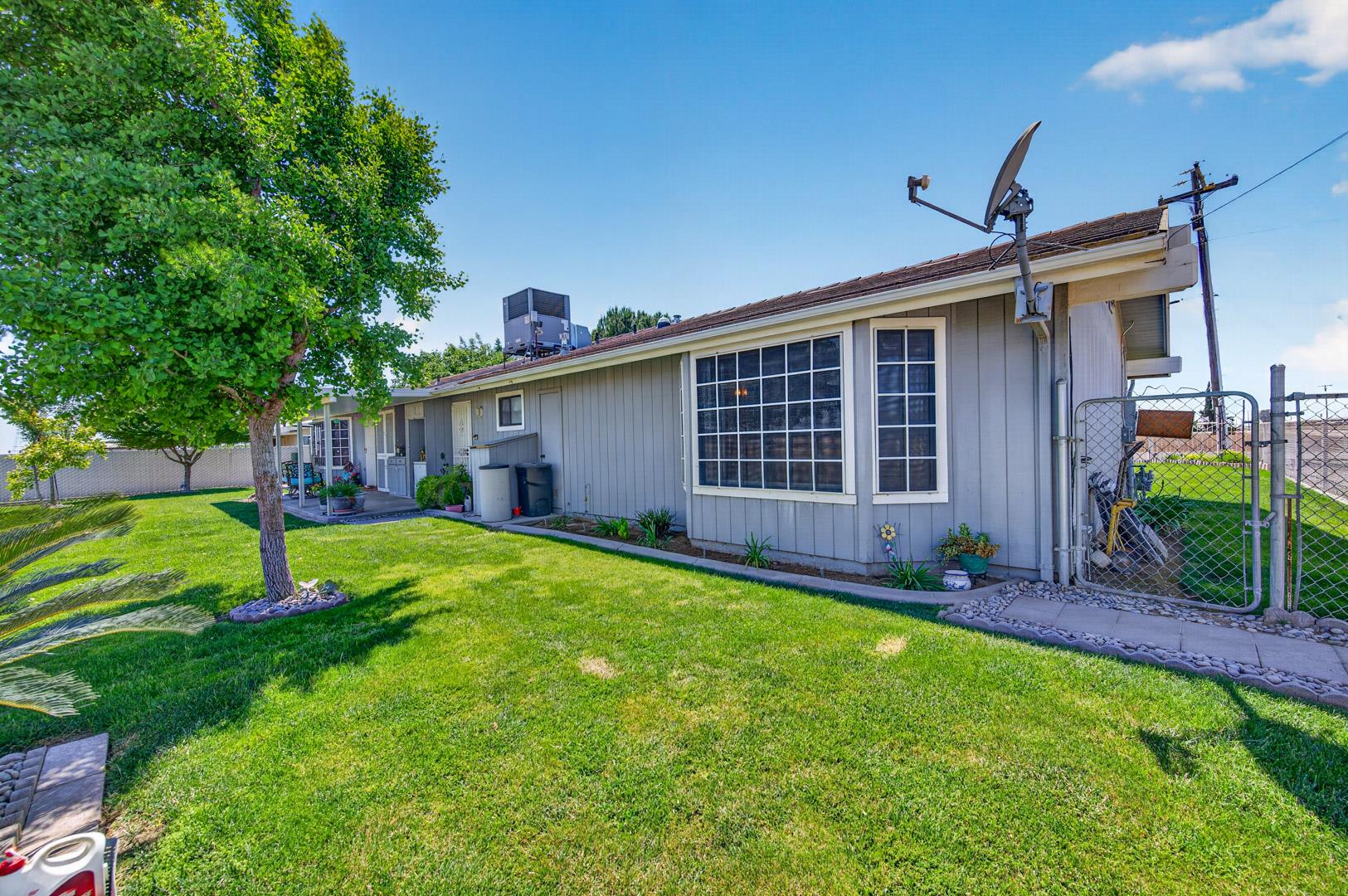 686 N Hayes Ave, photo 50