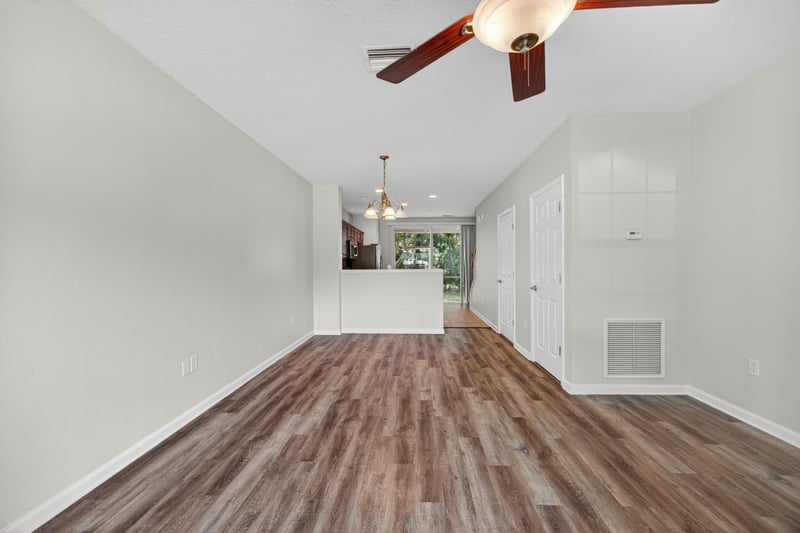 Photo 7 of 8098 Summer Palm Ct, Jacksonville, FL 32256, photographed by Megapixeler