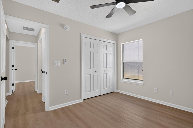 Hallway with closet doors at 224 Pine Arbor Cir, St. Augustine, FL 32084