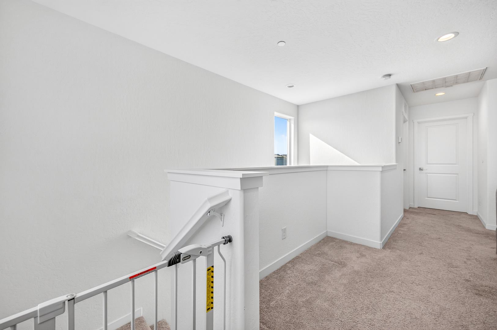6050 W Swift Ave, photo 33