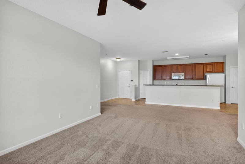Family Room at 11251 Campfield Dr unit 2305, Jacksonville, FL 32256