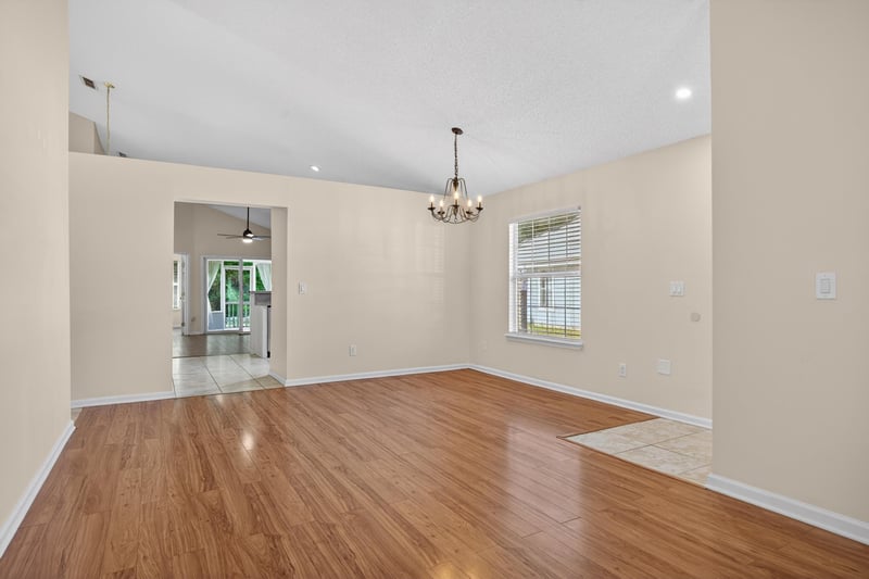 Photo 6 of 10908 Acorn Park Ct, Jacksonville, FL 32218, photographed by Megapixeler