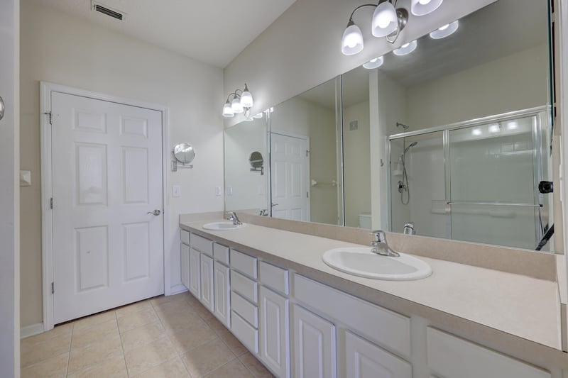 Primary Bath at 11251 Campfield Dr unit 1403, Jacksonville, FL 32256