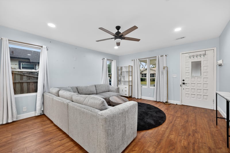 Photo 6 of 4719 College St, Jacksonville, FL 32205, photographed by Megapixeler