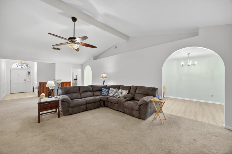 Photo 12 of 3211 Chantilly Ct, Orange Park, FL 32073, photographed by Megapixeler