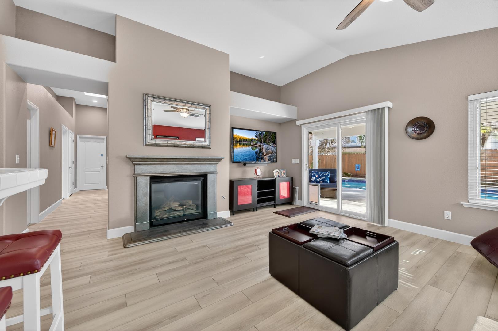 2567 E Tarragon Way, photo 24