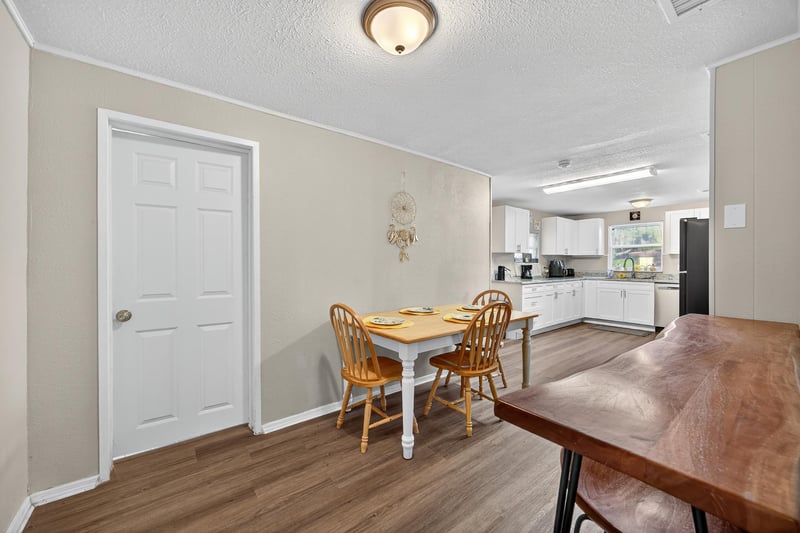 Photo 13 of 409 Parkwood Dr, Orange Park, FL 32073, photographed by Megapixeler