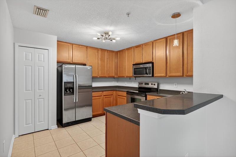 Photo 13 of 7067 Deer Lodge Cir unit 105, Jacksonville, FL 32256, photographed by Megapixeler
