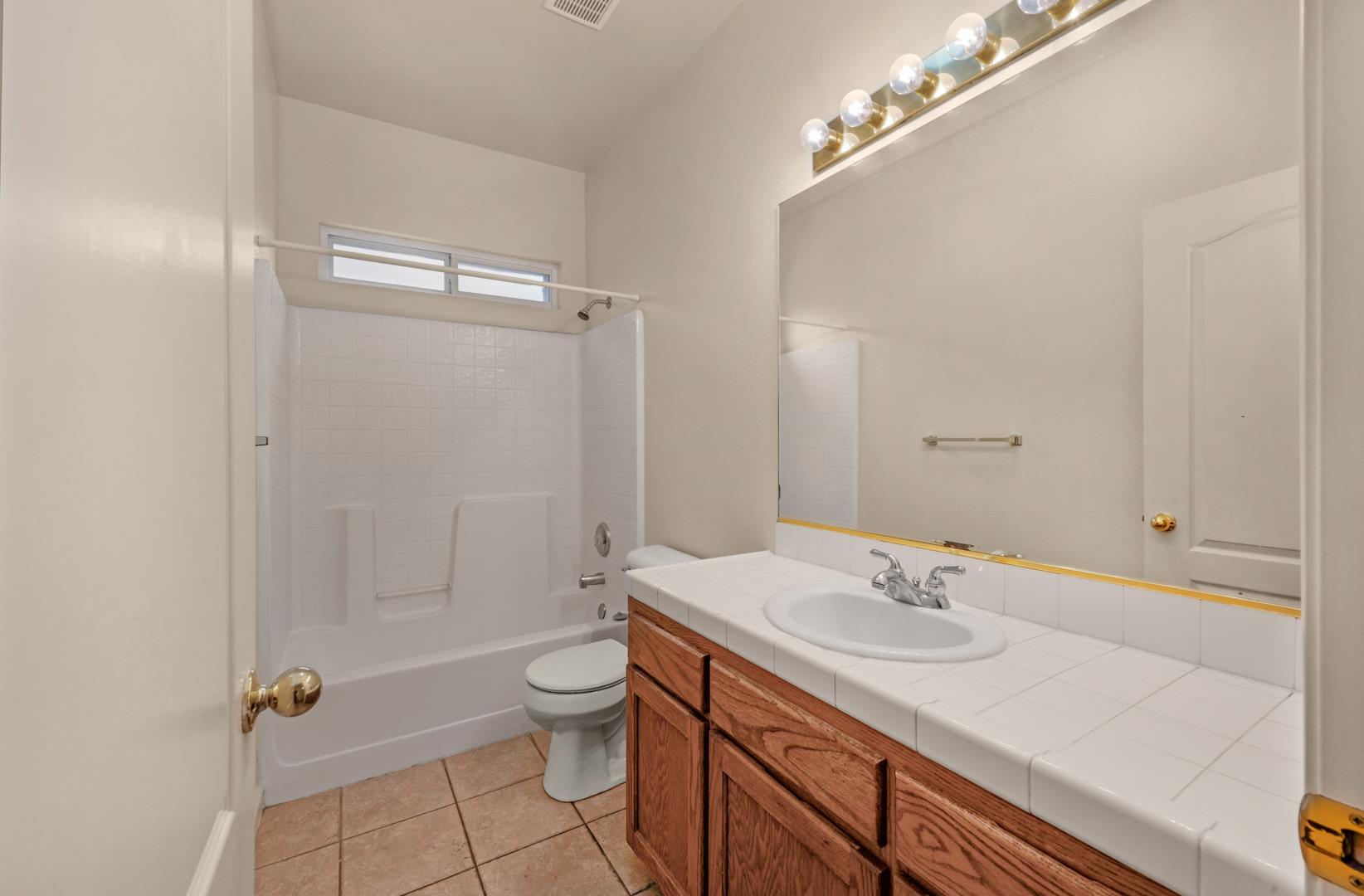 239 N Timmy Ave, photo 31