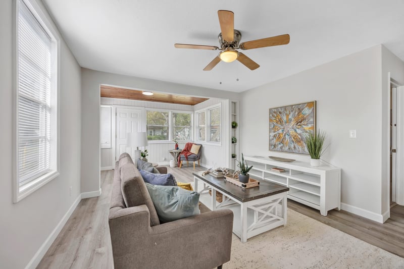 Photo 8 of 825 Wyolen St, Jacksonville, FL 32254, photographed by Megapixeler
