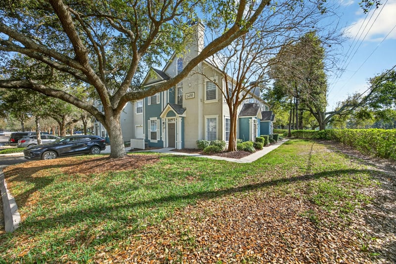 Photo 1 of 13703 Richmond Park Dr N #1402, Jacksonville, FL 32224, photographed by Megapixeler