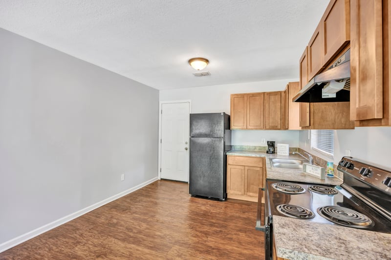 Photo 13 of 8390 Scottish Ct, Jacksonville, FL 32244, photographed by Megapixeler