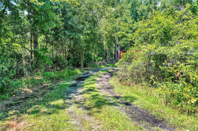 Photo 21 of 2561 Starratt Rd, Jacksonville, FL 32226, photographed by Megapixeler