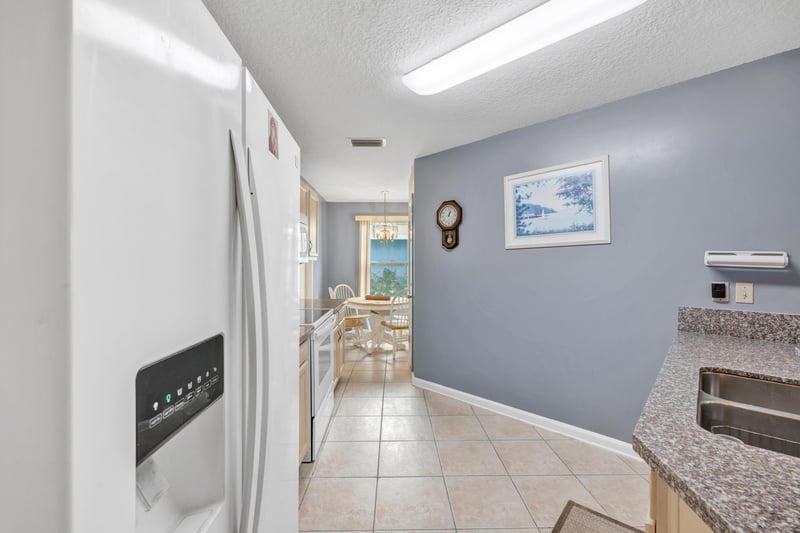Photo 12 of 3185 Pablo Woods Dr, Jacksonville, FL 32224, photographed by Megapixeler
