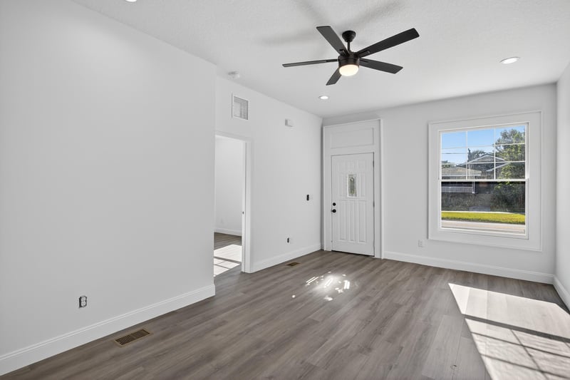Photo 5 of 2315 Park St, Jacksonville, FL 32204, photographed by Megapixeler