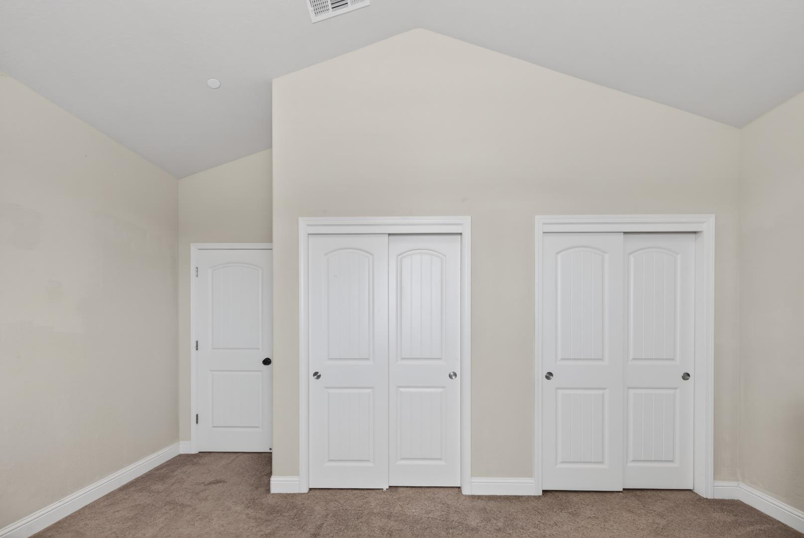 5281 N Phoenix Ave, photo 36