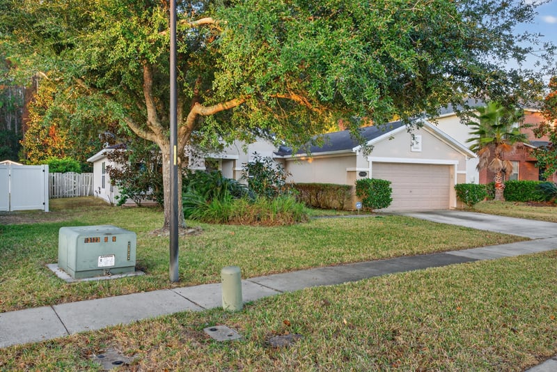 Front Left at 75277 Ravenwood Dr, Yulee, FL 32097