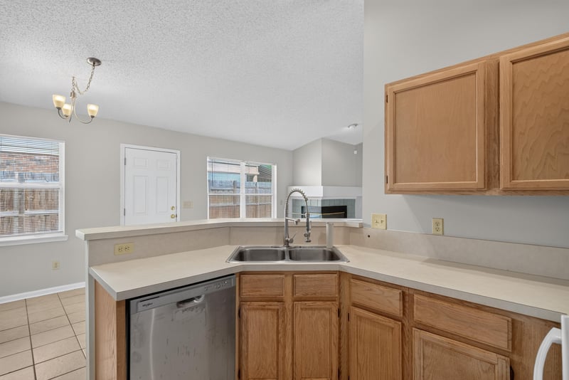 Kitchen sink with window view at 400 Ashcroft Landing Dr, Jacksonville, FL 32225