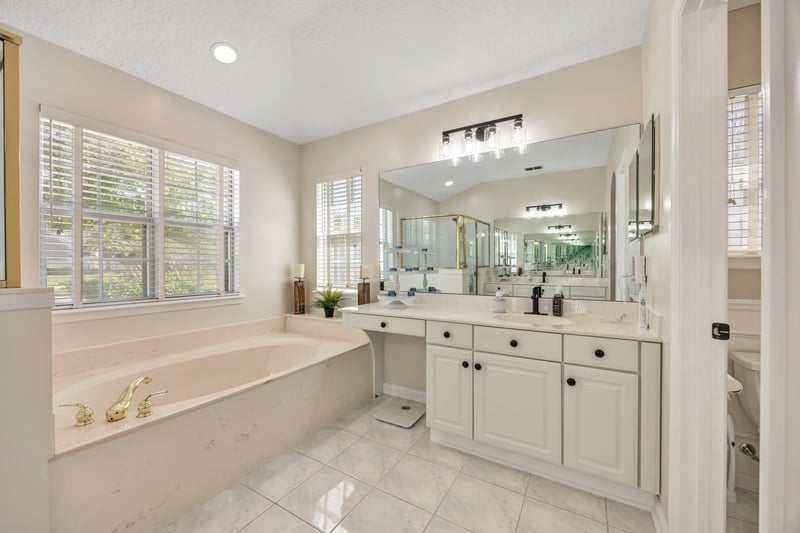 Photo 29 of 636 Wyndham Ct, Orange Park, FL 32073, photographed by Megapixeler