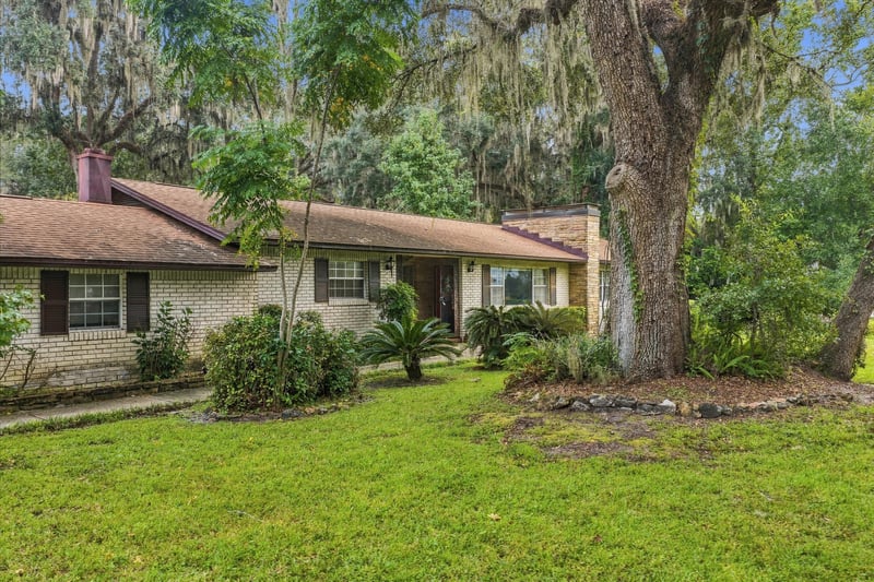 Photo 8 of 6871 Hyde Grove Ave, Jacksonville, FL 32210, photographed by Megapixeler