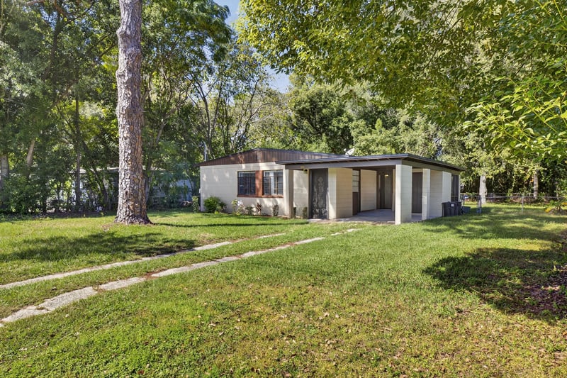Photo 4 of 5261 Pennant Dr, Jacksonville, FL 32244, photographed by Megapixeler