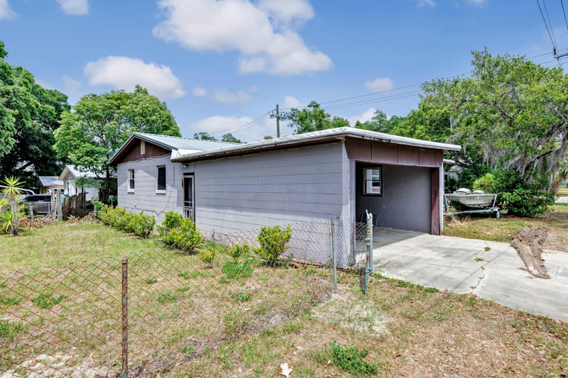 Photo 2 of 810 Moseley Ave, Palatka, FL 32177, photographed by Megapixeler
