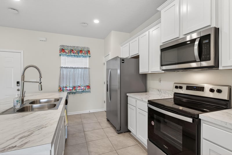 Photo 8 of 8210 Larose Rd, Jacksonville, FL 32211, photographed by Megapixeler