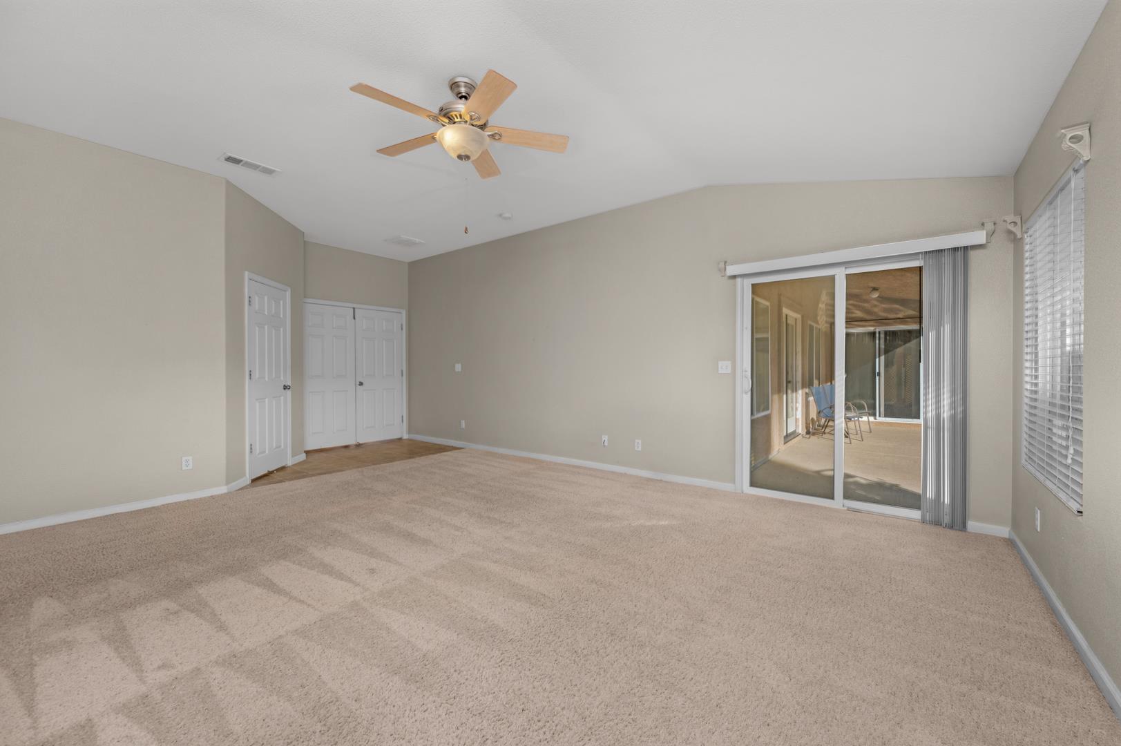 1947 W Hampton Dr, photo 32