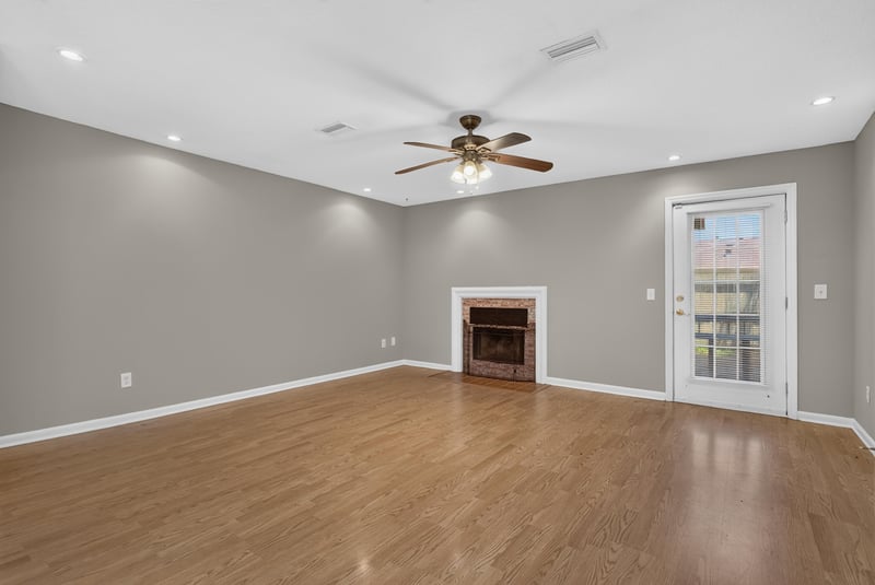 Living Room 2 at 340 S 14th Ave E APT A, Jacksonville Beach, FL 32250, Jacksonville Beach, FL 32250