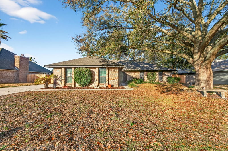 Photo 5 of 2479 Stonebridge Dr, Orange Park, FL 32065, photographed by Megapixeler