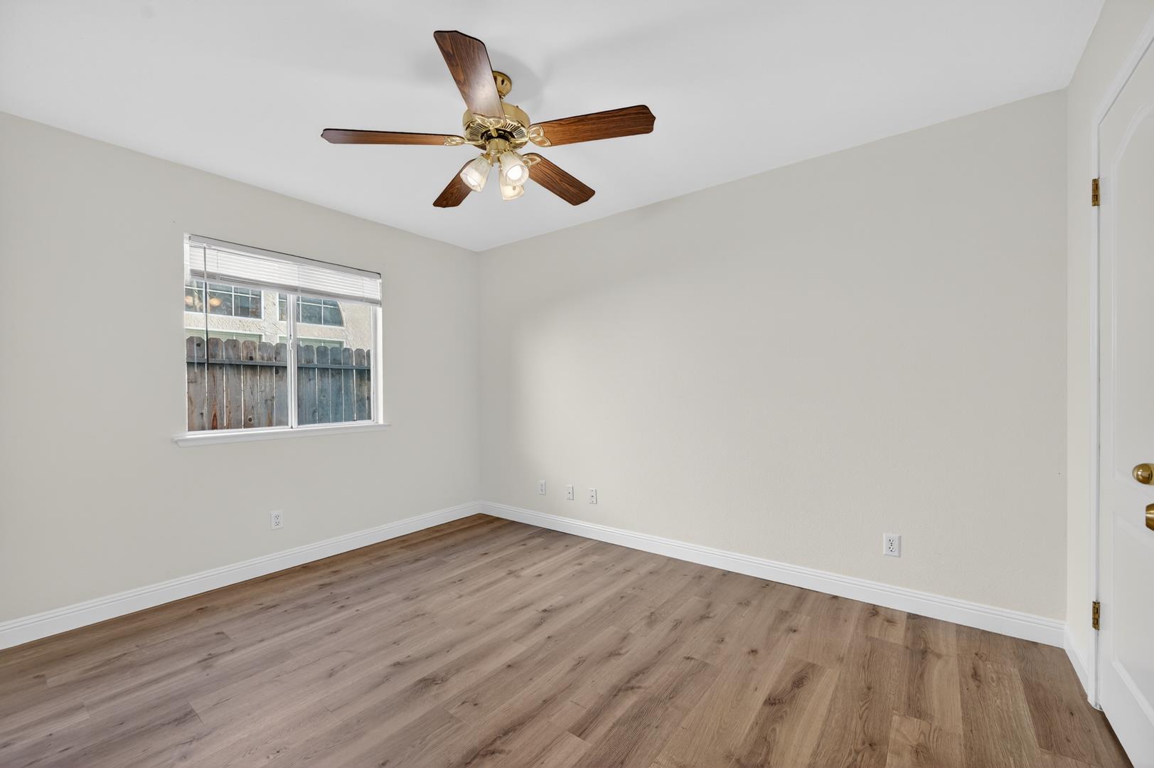 10291 N Whitney Ave., photo 22