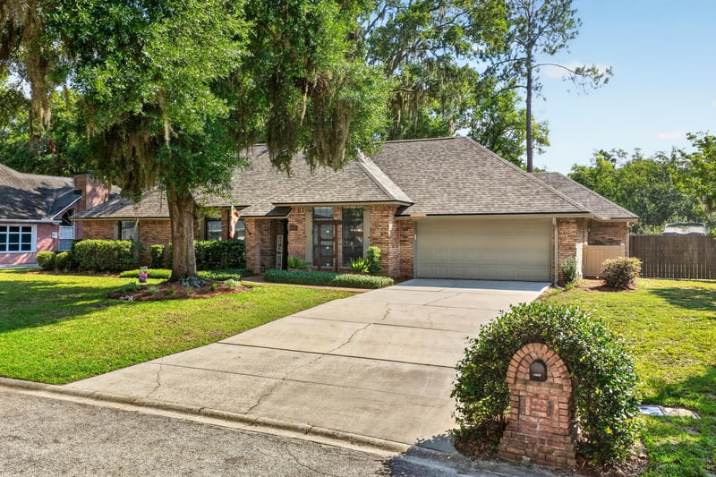 Photo 1 of 13832 Carters Grove Ln, Jacksonville, FL 32223, photographed by Megapixeler
