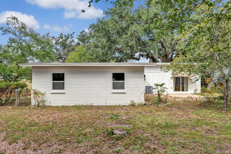 Photo 30 of 8924 Lopez Ct, Jacksonville, FL 32216, photographed by Megapixeler
