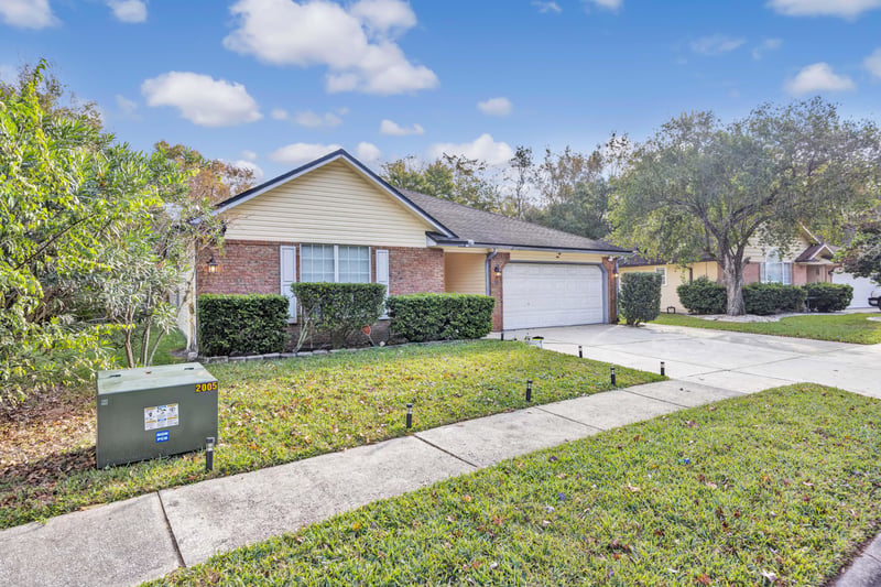 Front no sign 2 at 2007 Hovington Cir E, Jacksonville, FL 32246
