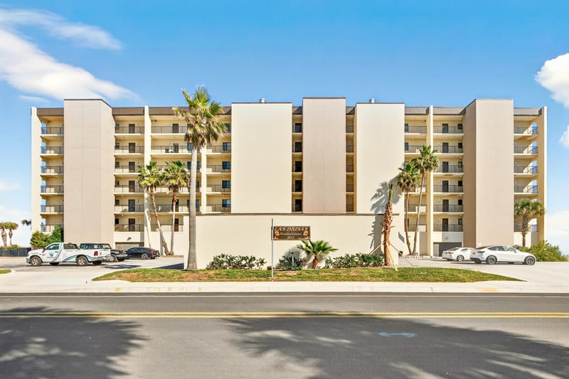 Photo 1 of 601 1st St, Jacksonville Beach, FL 32250, photographed by Megapixeler