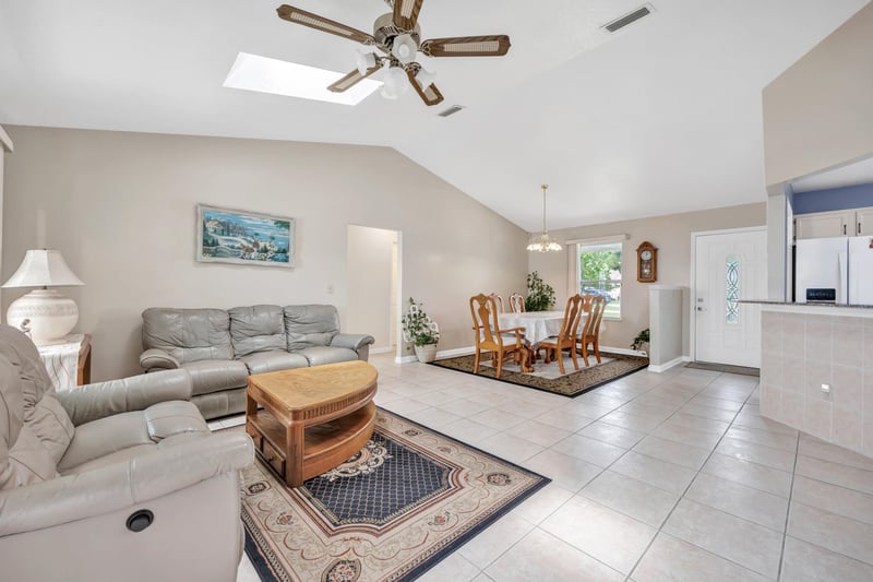 Photo 7 of 3185 Pablo Woods Dr, Jacksonville, FL 32224, photographed by Megapixeler