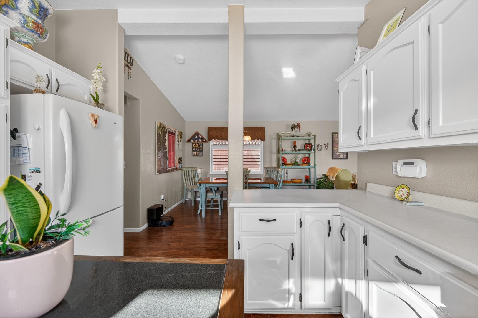 105 W Herndon #3, photo 21