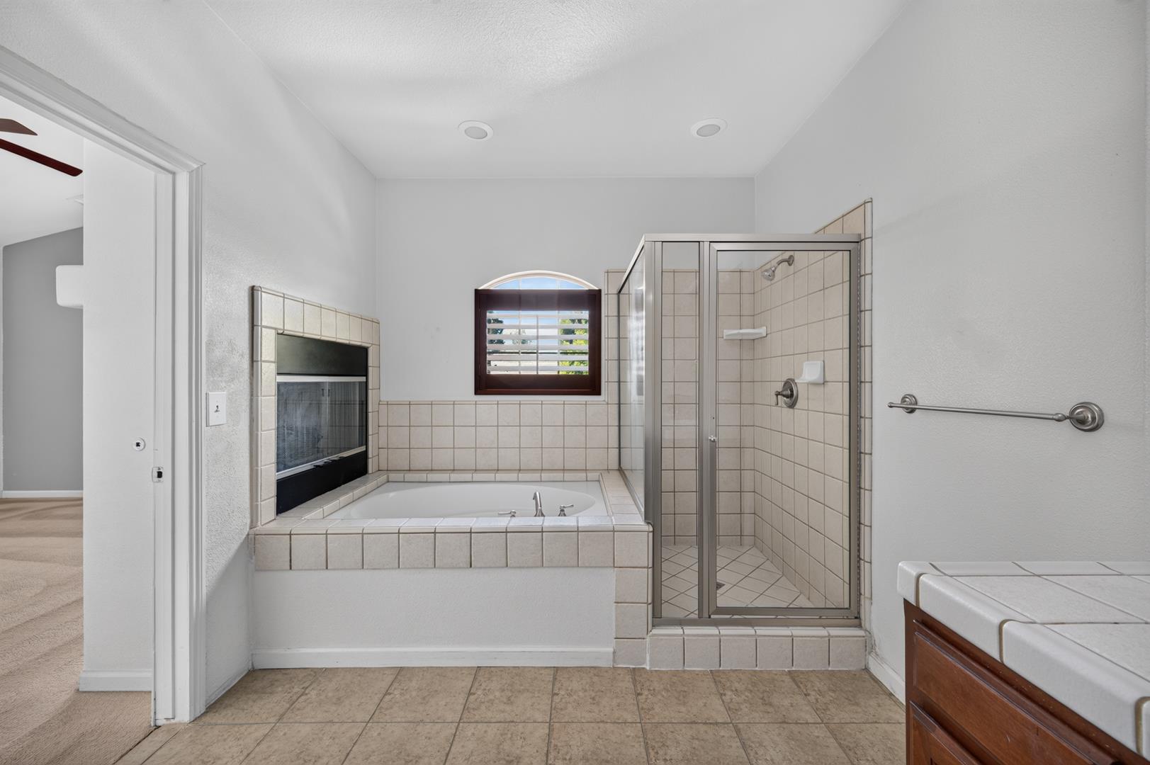 1114 E Oakmont Ave, photo 63